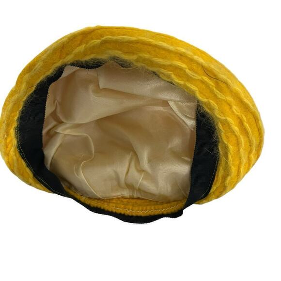 Vintage Yellow Felt Hat with Sparkle Thread 1950s - Picture 5 of 9